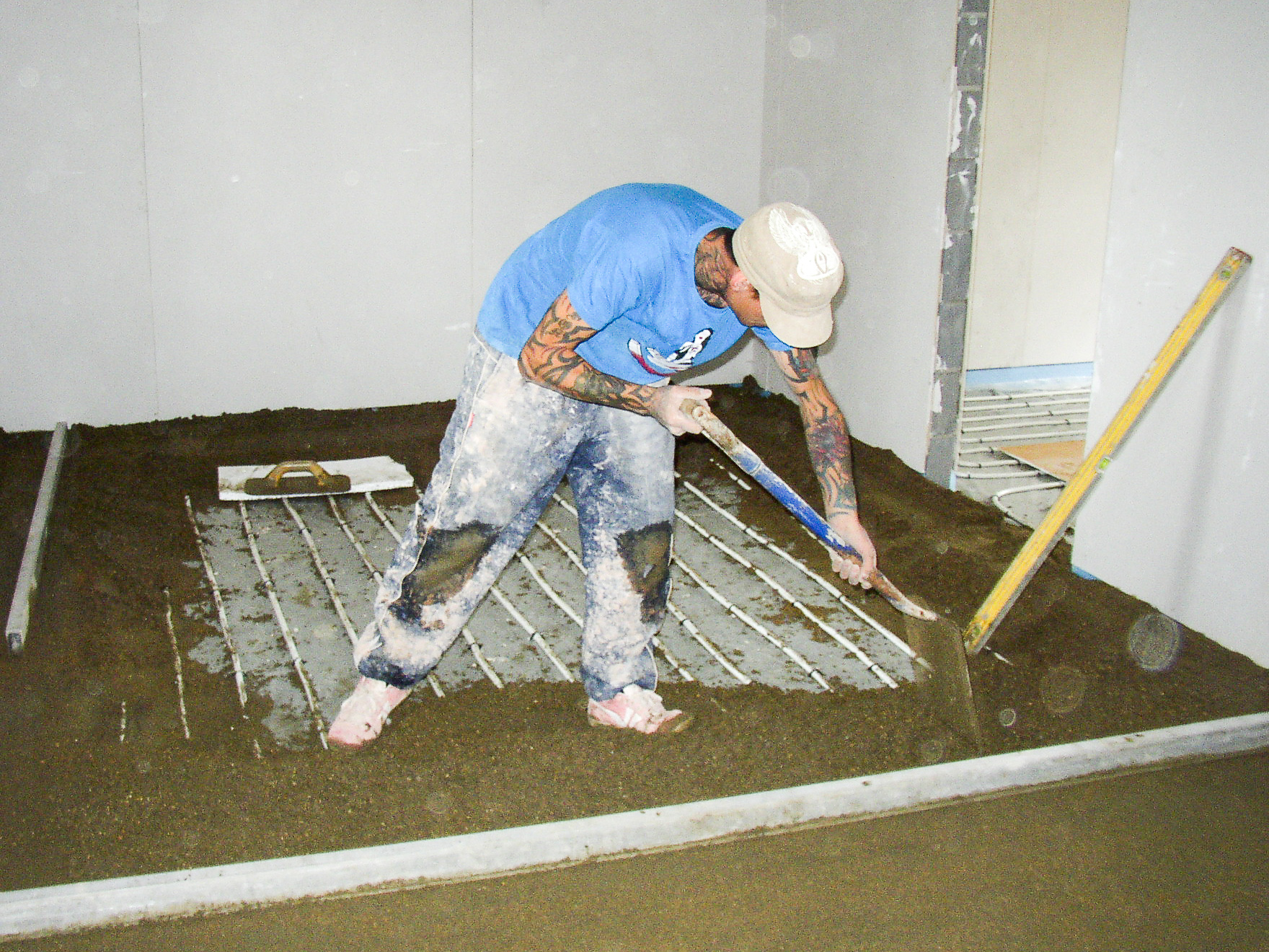 Re-laying concrete floor